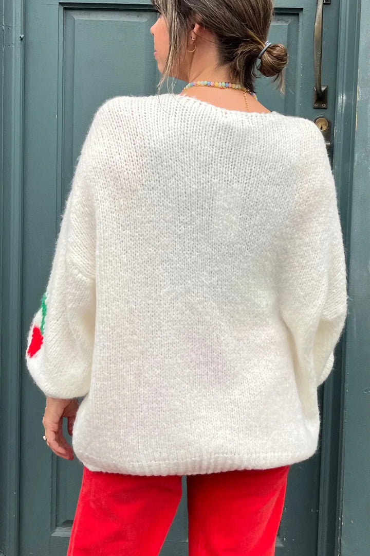 Cardigan femme automnal, tricot doux, détails nœuds et cerises. Mode chic décontractée pour elle.