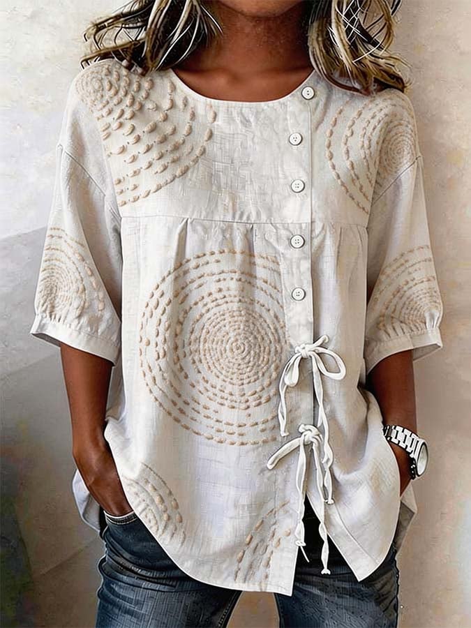 Chemise femme imprimée texturée, style décontracté chic. Parfaite pour le printemps/été.