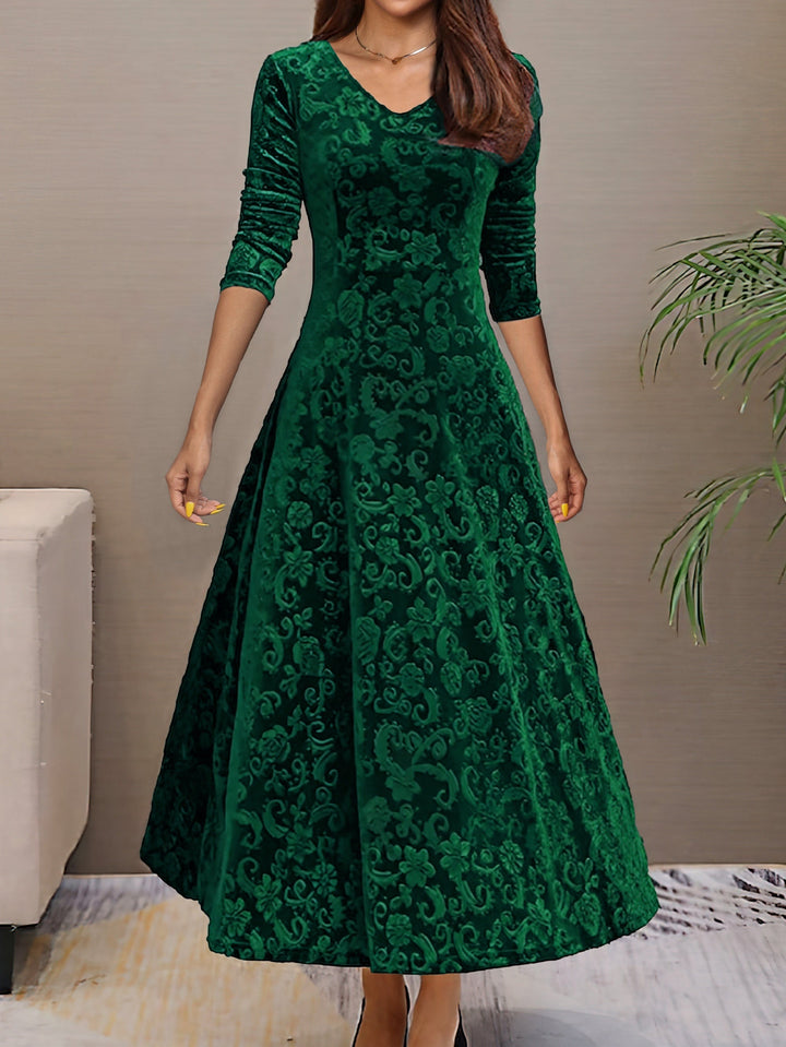 Robe femme élégante à col en V, motif floral, parfaite printemps/été.