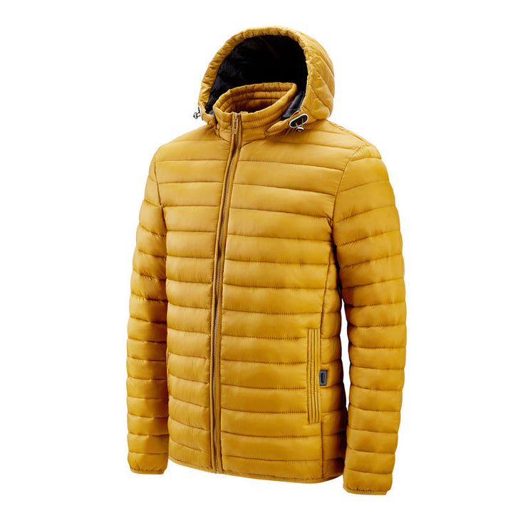 Détail de la coupe ergonomique d'une veste matelassée thermique pour homme. Confort et liberté de mouvement garantis.
