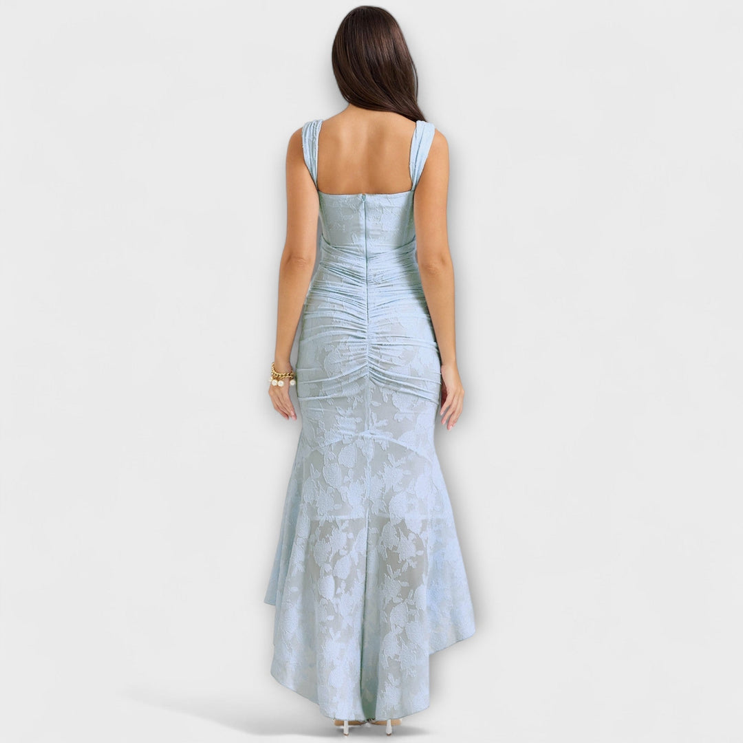 Robe femme chic longue, corset structuré, pour un style affirmé.