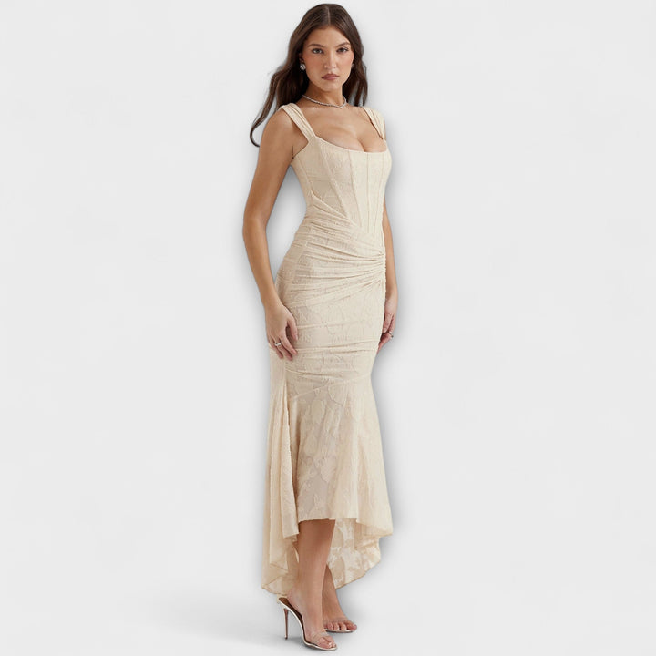 Robe de cocktail longue femme, style corset, élégance intemporelle.