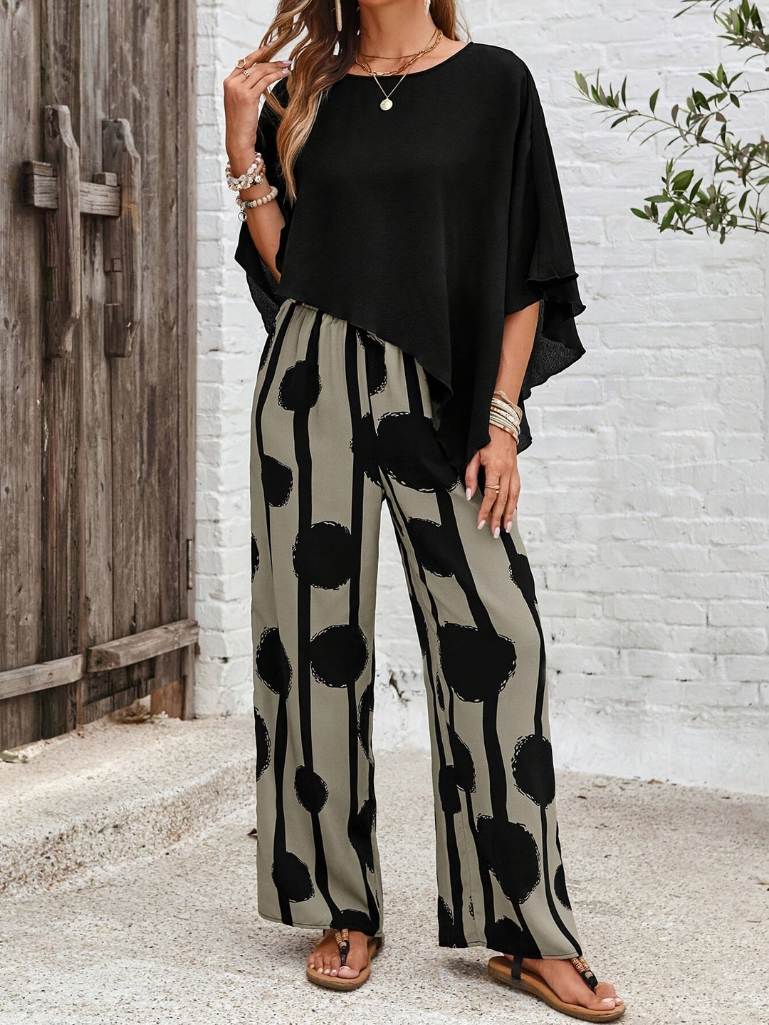 Mode féminine tendance, ensemble deux pièces bohème chic. Pantalon ample et haut assorti, parfait pour le printemps/été décontracté.