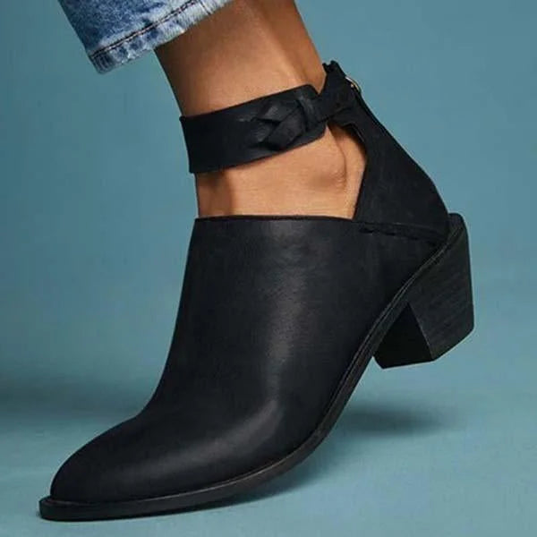 Bottes courtes femme chics et polyvalentes pour le quotidien, avec talon bloc. Confort et mode élégante garantis.