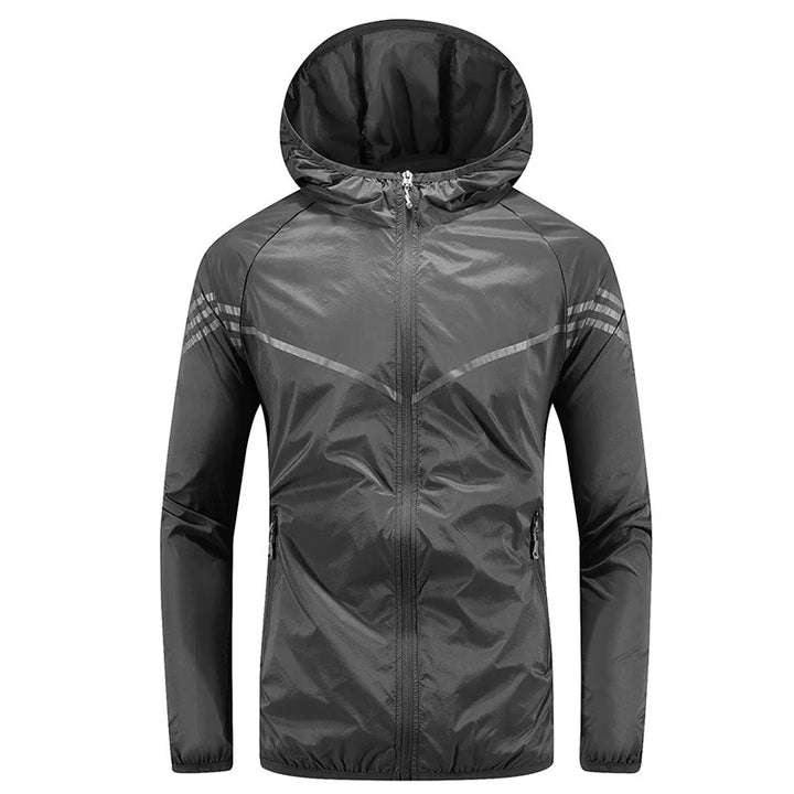 Veste de pluie homme moderne et légère avec capuche. Style urbain et pratique pour l'extérieur.