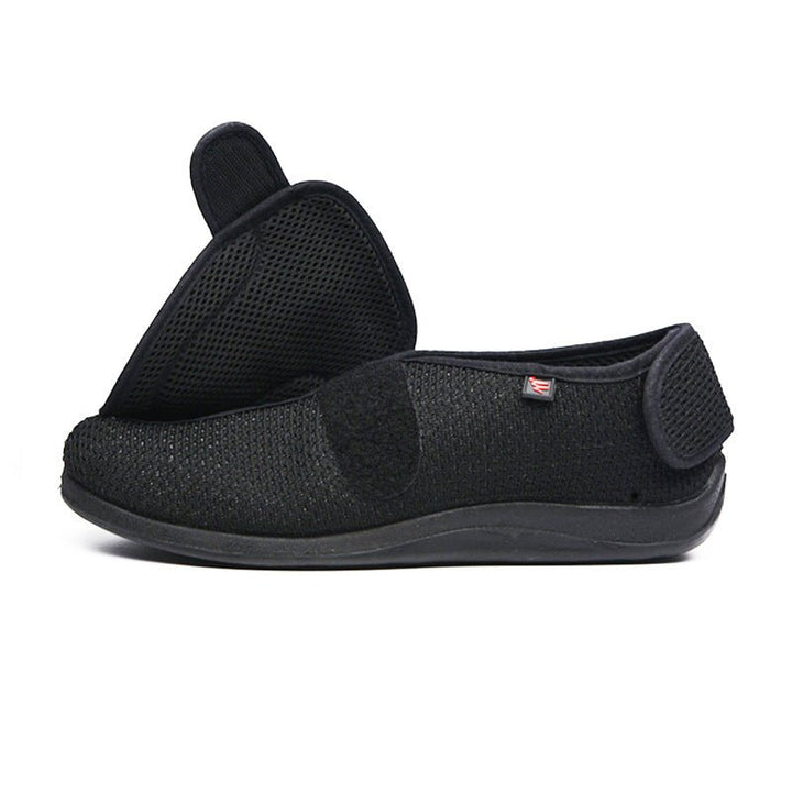 Chaussures d'intérieur femme en maille confort, maintien pour pieds larges avec scratch réglable antidérapant.