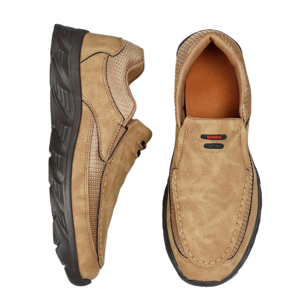 Mocassins homme à enfiler kaki, style casual, parfaits pour le confort quotidien.