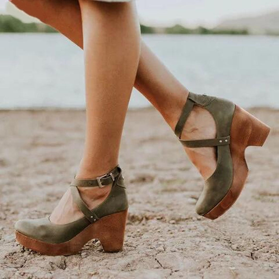 Élégantes chaussures femme à talons orthopédiques, confort exceptionnel, style raffiné. Idéales bureau.