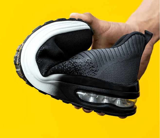 Chaussures de sécurité femme polyvalentes, légères, confortables, idéales pour divers métiers exigeants.