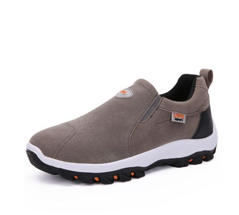 Semelle antidérapante des chaussures de trail homme, offrant une adhérence optimale et sécurité en extérieur.