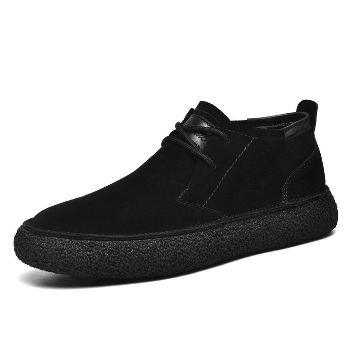 Vue de côté des chaussures homme à lacets, style décontracté pour un confort élégant et durable.