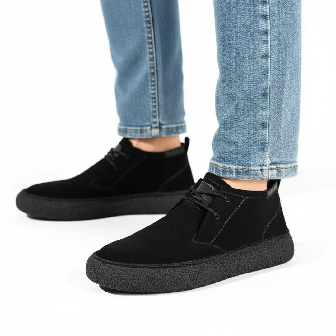 Chaussures homme élégantes et décontractées, parfaites pour le bureau et les sorties urbaines.