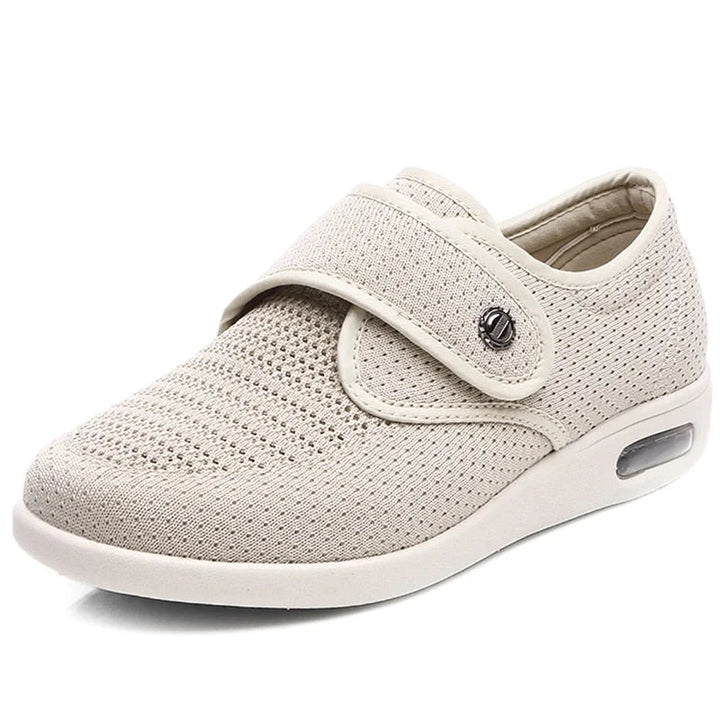 Chaussures décontractées femme, respirantes, offrant confort et soutien orthopédique pour un usage quotidien.