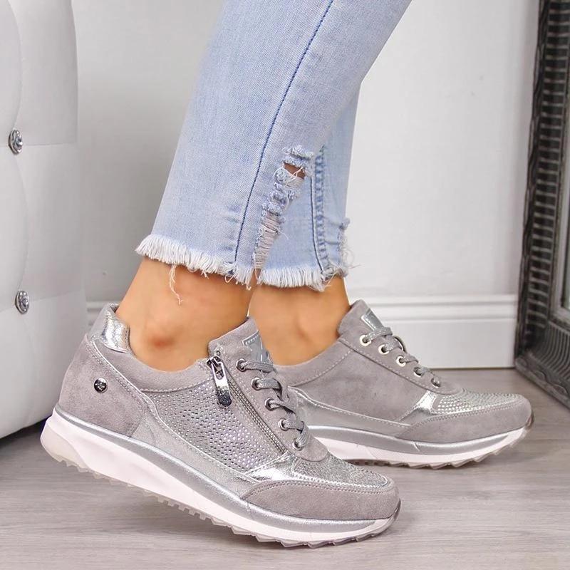 Nouveauté : Baskets compensées Isa à sequins, parfaites pour un style femme élégant et décontracté. Confort.