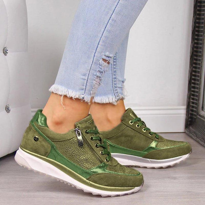 Baskets compensées Isa confortables pour femmes, avec soutien orthopédique et design à sequins scintillants.