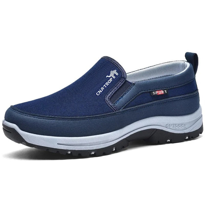 Mocassins orthopédiques homme à enfiler, pour un confort respirant et un maintien optimal au quotidien.
