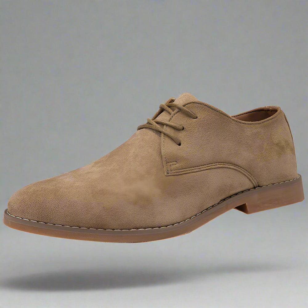 Richelieu homme marron clair, style intemporel, offrant élégance et confort pour le bureau ou décontracté.