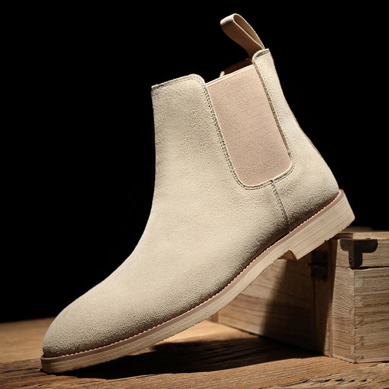 Chelsea boots homme noires élégantes, idéales pour un style urbain impeccable et confortable.