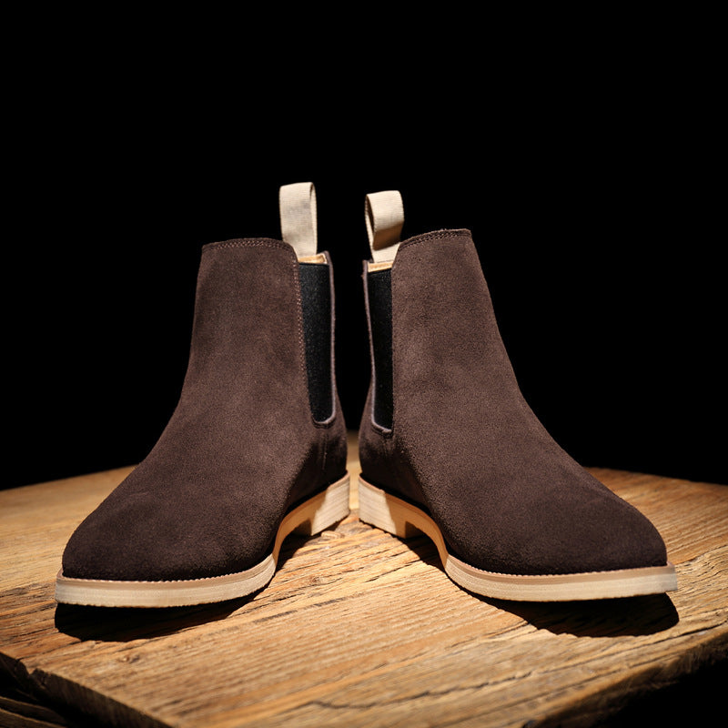 Intérieur moelleux des bottines Chelsea homme, assurant confort optimal pour ces chaussures de ville élégantes.