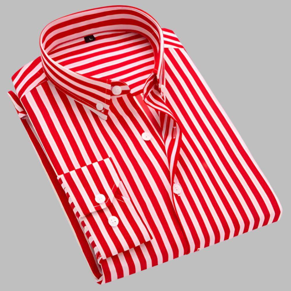 Chemise homme à rayures, boutonnée, coupe classique. Mode masculine idéale pour un style élégant ou décontracté.