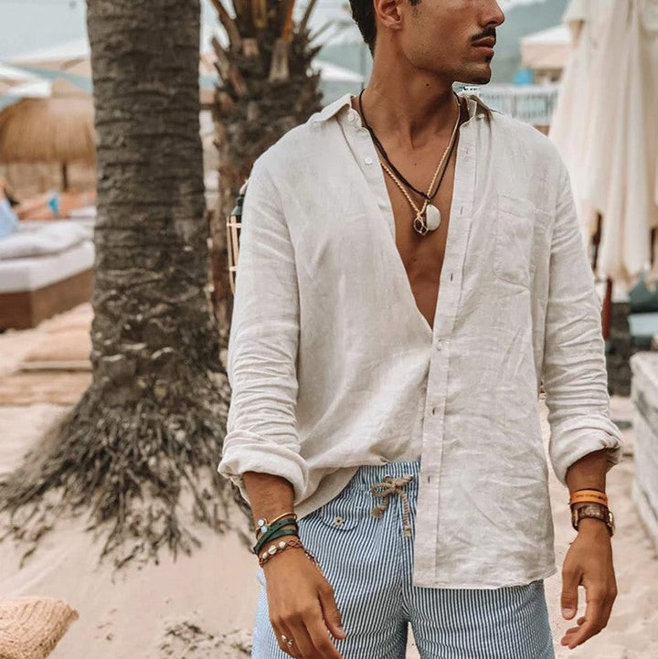 Vêtement homme : chemise décontractée chic à manches longues, parfaite pour le bureau ou un look printanier.