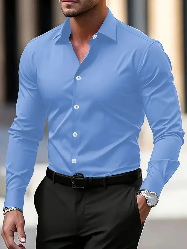Mode masculine: chemise slim homme élégante, coupe moderne. Parfaite pour un style chic au travail ou en soirée.