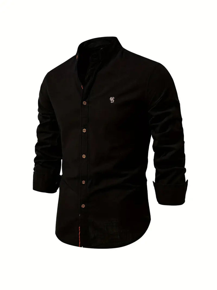 Chemise boutonnée homme à col mao, manches longues. Un essentiel de la mode masculine élégante et moderne.