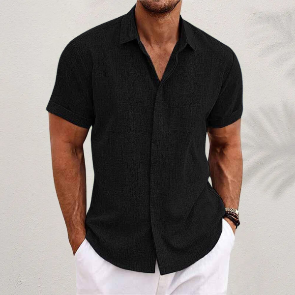 Chemise d'été homme confortable, style casual à manches courtes pour une mode masculine décontractée.