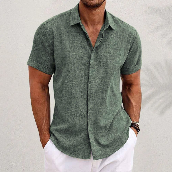 Mode masculine: chemise homme à manches courtes, style casual et confortable, idéale pour l'été.