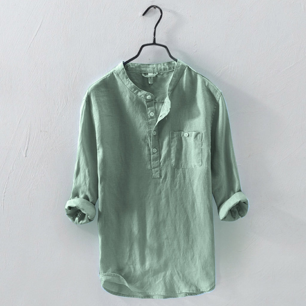 Chemise homme élégante et légère, parfaite pour l'été. Confort idéal pour un style décontracté ou habillé.