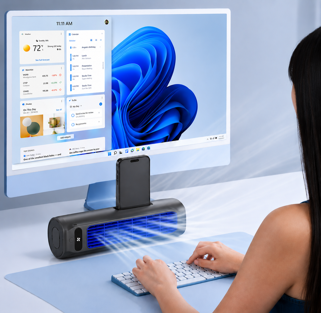 Mini ventilateur climatiseur de bureau rechargeable beige, pour une fraîcheur personnelle et un confort optimal.