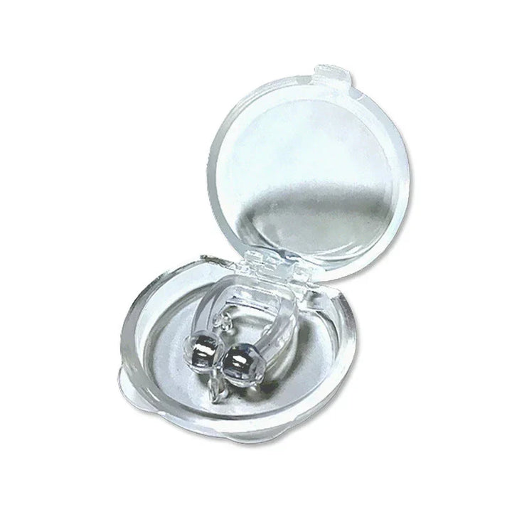 Solution anti-ronflement réutilisable et discrète. Clip nasal magnétique en silicone pour une respiration facile et un bon sommeil.