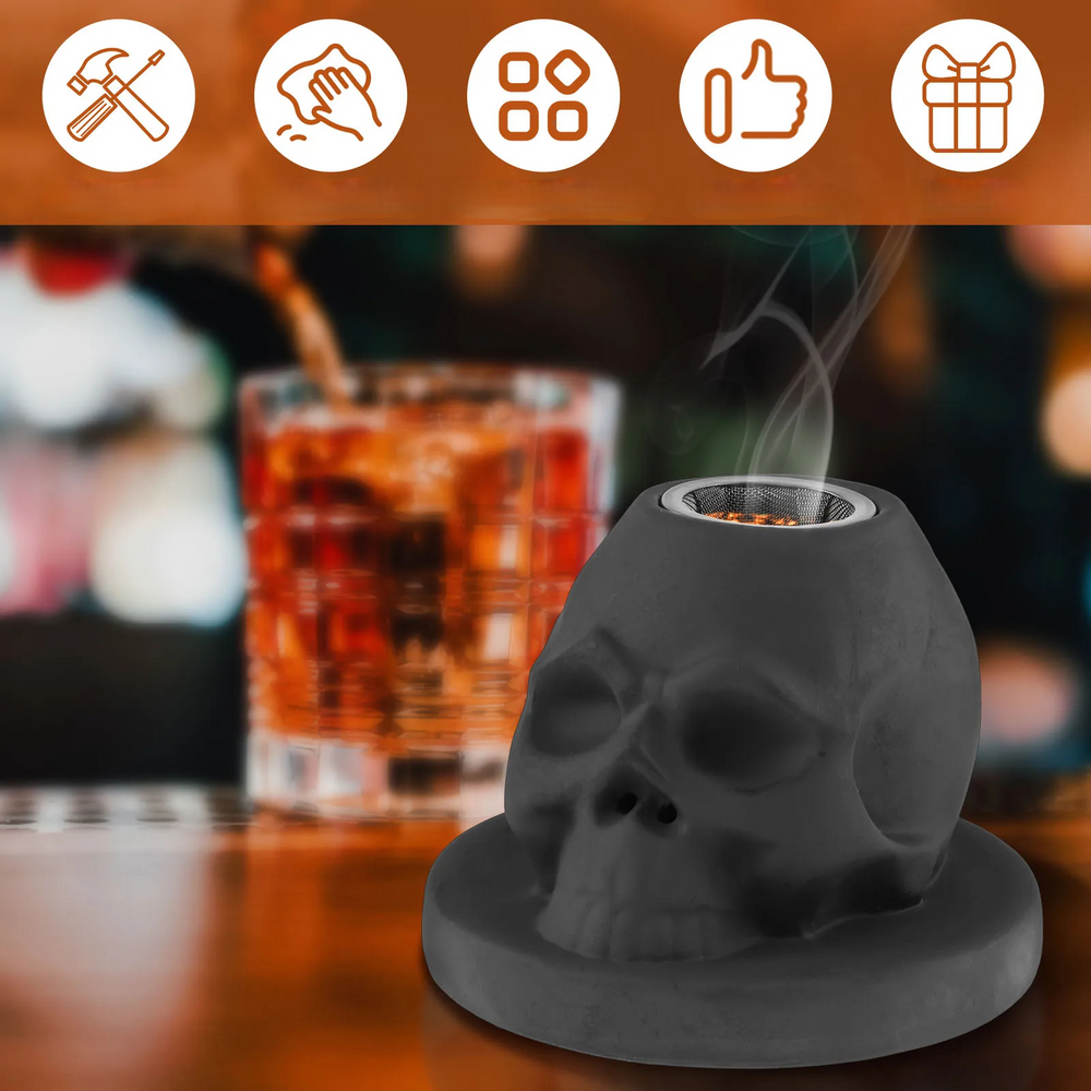 Crâne fumeur à whisky en céramique. Sublimez cocktails et spiritueux avec des arômes intenses de fumée. Idée cadeau originale.