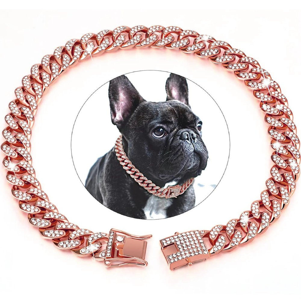 Collier chaîne doré pour chat, accessoire de luxe sécurisé avec zircone brillante.