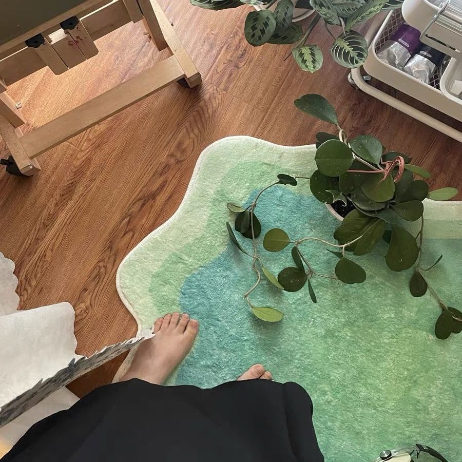 Tapis ombré doux et moelleux pour salon ou chambre, ajoutant une touche moderne à votre décoration intérieure.