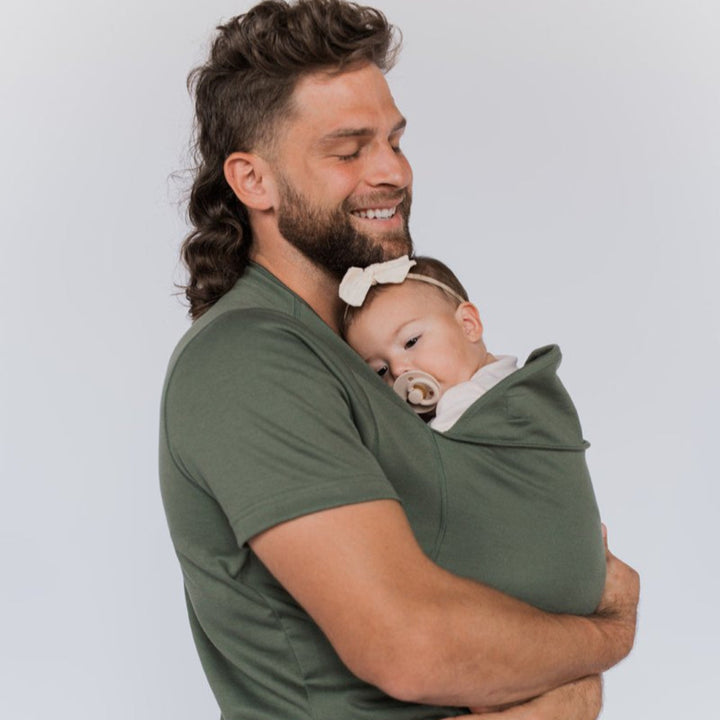 Écharpe de portage douce, type T-Shirt, pour un portage confortable et sécurisé du nouveau-né.