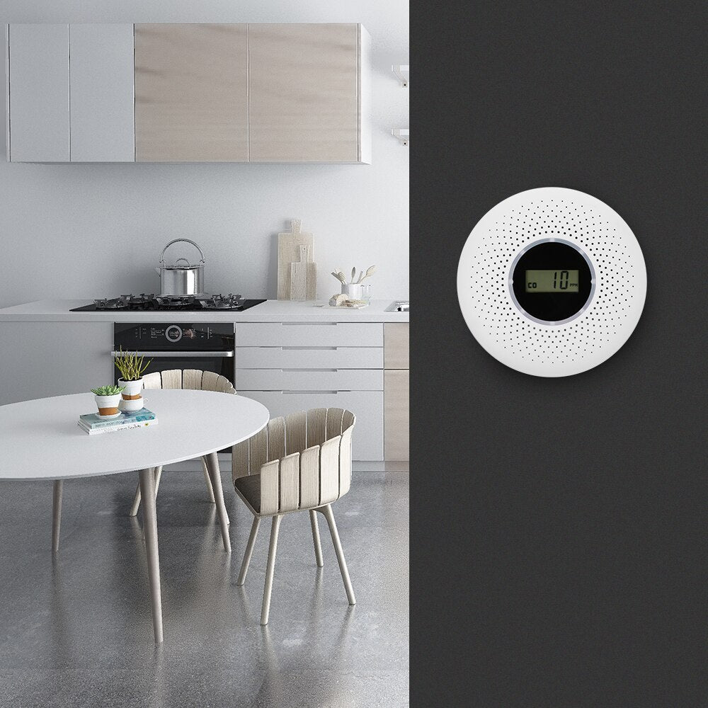 Sécurité intelligente : Détecteur de fumée et monoxyde de carbone pour une protection complète de votre maison et foyer.