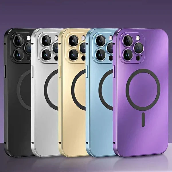 Coque iPhone de luxe MagSafe, protection magnétique élégante en métal. Design fin et antichoc pour un look premium.