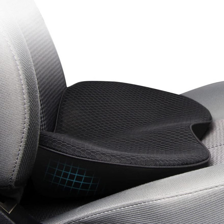 Coussin orthopédique en mousse à mémoire pour siège auto adulte. Soulage le dos, améliore la posture.