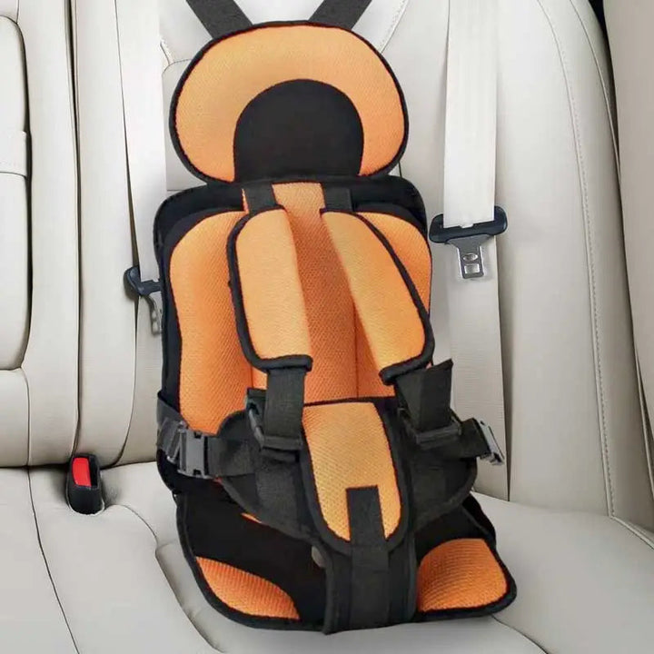 Indispensable coussin de sécurité pour siège auto enfant, parfait pour tous les voyages et trajets quotidiens.