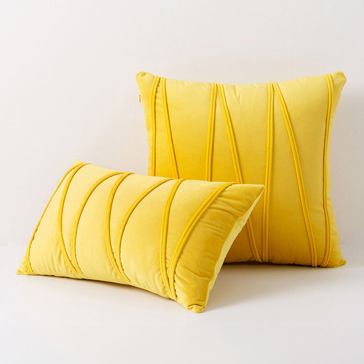 Lot de housses de coussin plissées. Décoration textile moderne pour salon, chambre. Ambiance cosy.