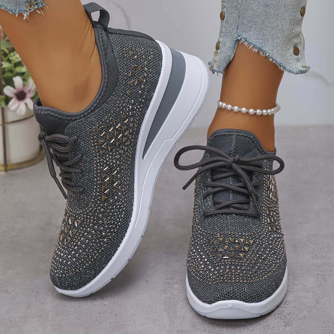 Chaussures orthopédiques Elva femmes: soutien et légèreté pour une marche confortable au quotidien.