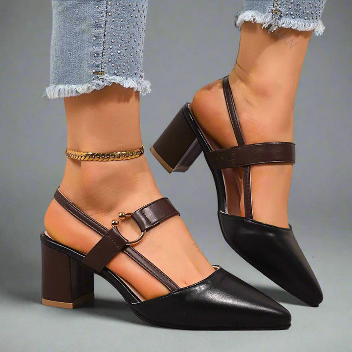 Élégants talons bloc marron clair pour femmes, bout pointu. Confort longue durée, style moderne et polyvalent.