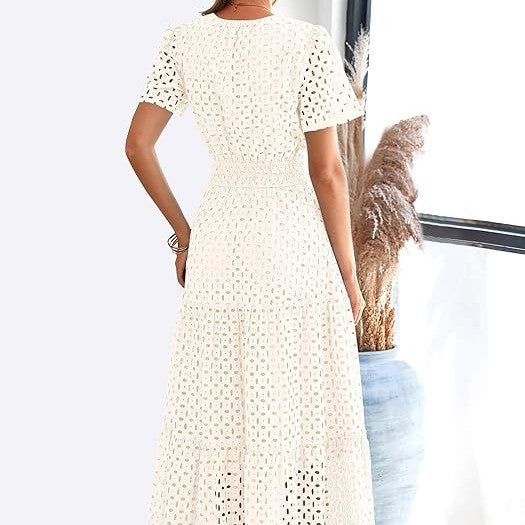 Robe longue fluide femme, col V, manches courtes, parfaite pour plage et été.