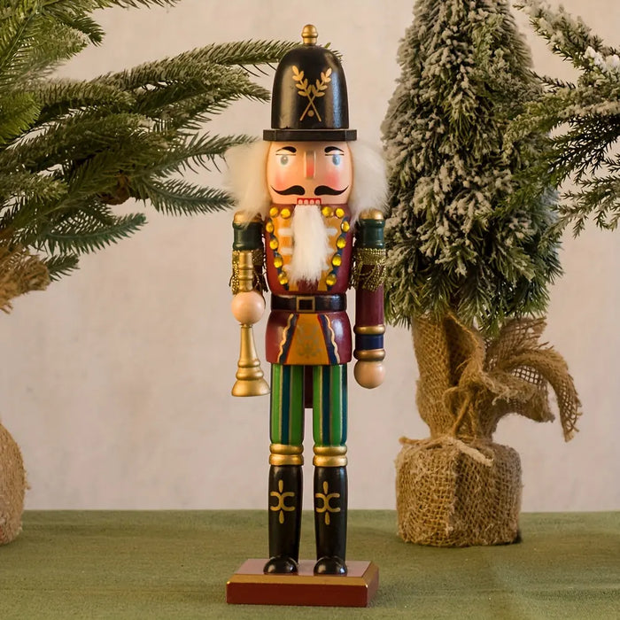 Figurine soldat casse-noisette en bois pour décoration de Noël, ornement traditionnel festif.