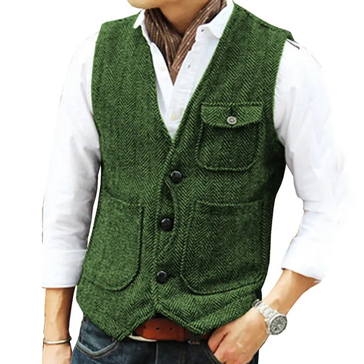 Vêtement masculin élégant : gilet homme moderne à simple boutonnage, essentiel pour mode automne-hiver.