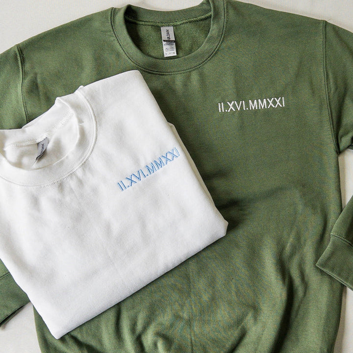 Sweat brodé amour éternel pour couple, personnalisable, idéal Saint-Valentin.