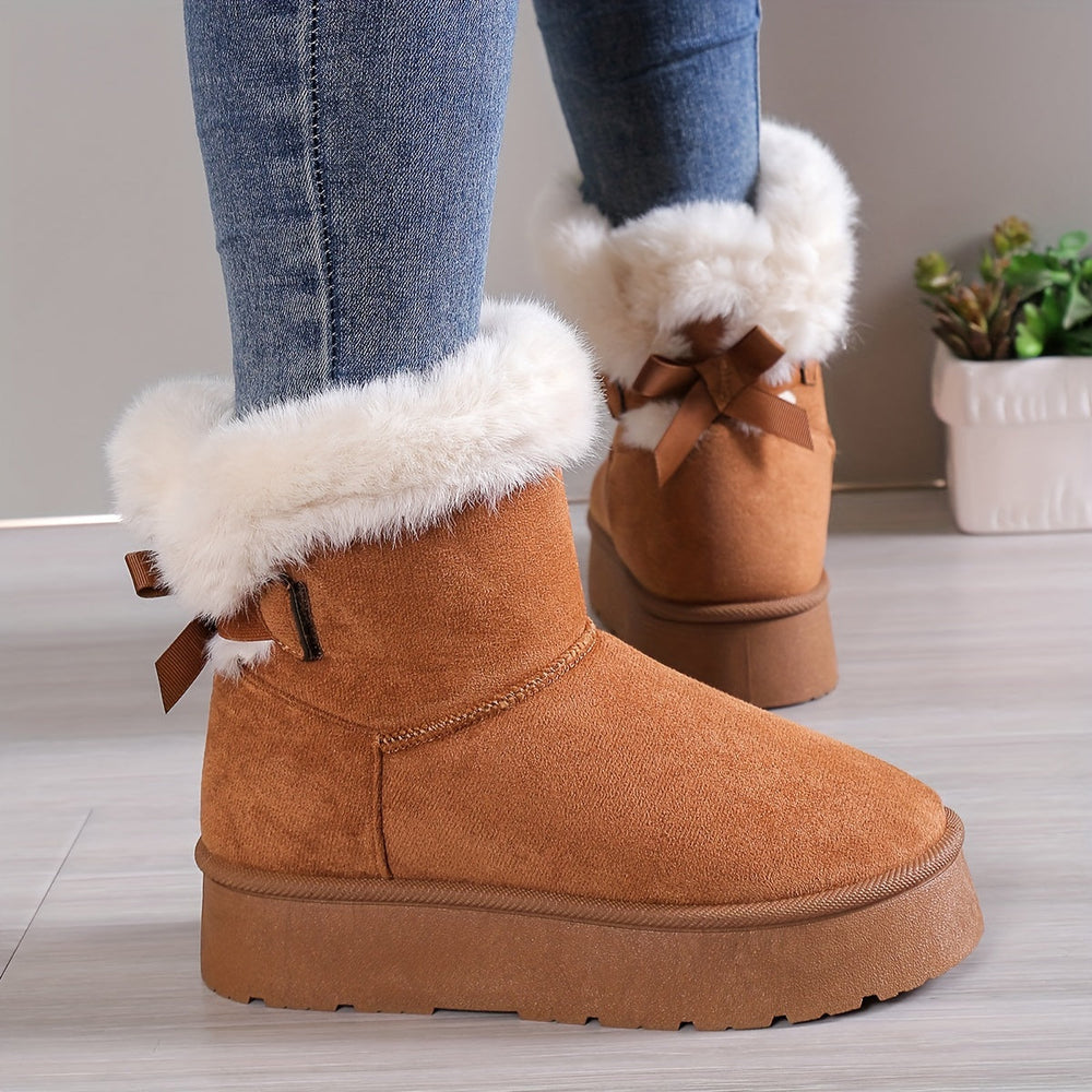 Bottes femme élégantes, parfaites pour la mode hivernale. Chaussures chaudes avec adhérence sécurisée.