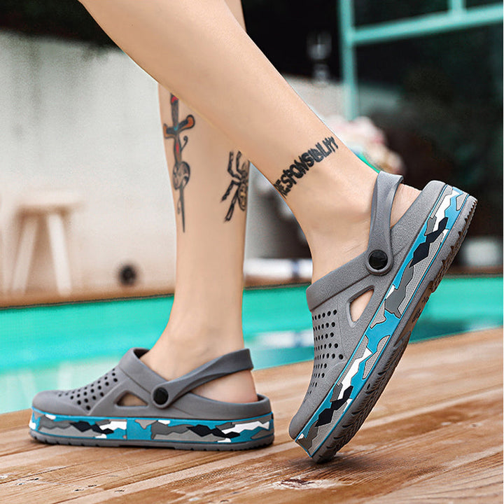 Paire de sabots pour hommes, légers, antidérapants et confortables, parfaits pour les activités estivales.