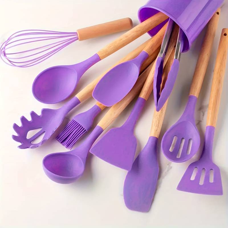 Kit d'ustensiles de cuisine modernes en silicone, parfait pour préparer tous les repas.